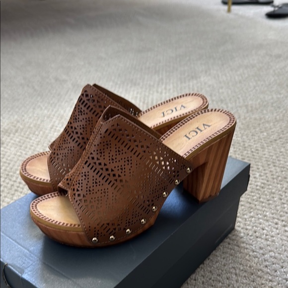 Vici Brown Textured Leather Mules - Picture 8 of 11